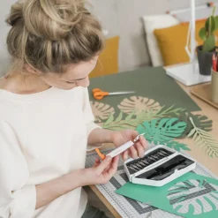 Fiskars Precision Cutting & Carving – mångsidigt knivset med precision
