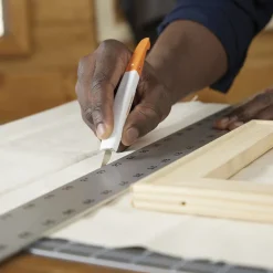 Fiskars Precision Cutting & Carving – mångsidigt knivset med precision