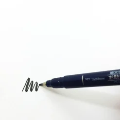 Tombow Brush Fudenosuke Hard Tip, hård penselspetspenna med lila tusch
